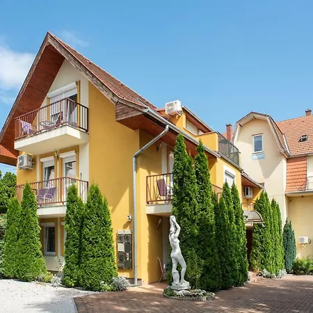 Boetoes Villa *